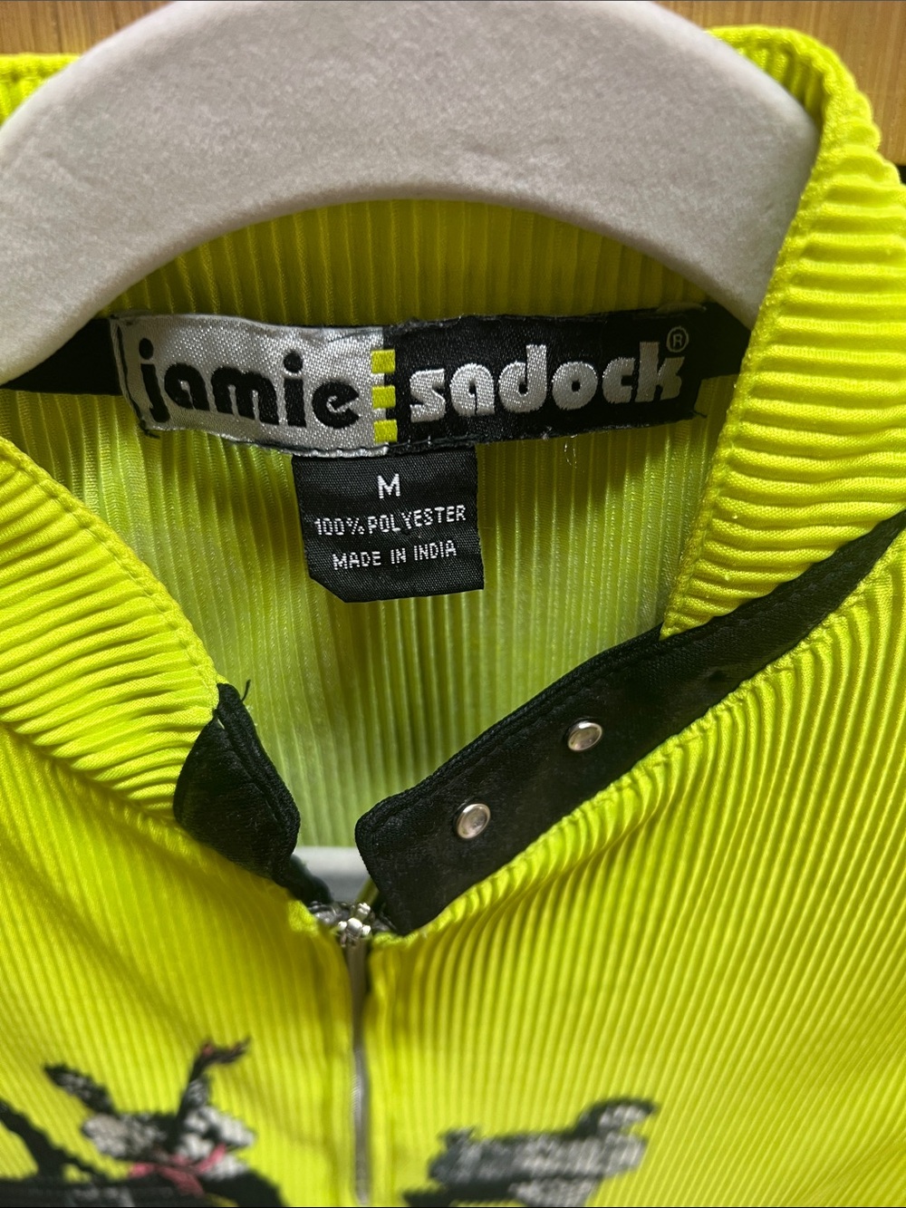 jamie sadock Neon Yellow and Black Graphic Zip Mock Sleeveless Top - Picture 2 of 3